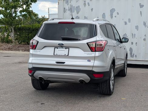 Used 2017 Ford Escape Titanium FWD image 4