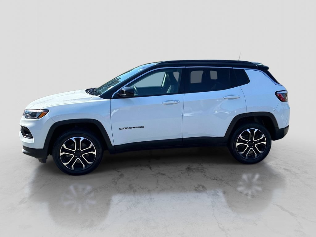 Used 2022 Jeep Compass Limited w/ Sun and Sound Group AWD/4WD image 4