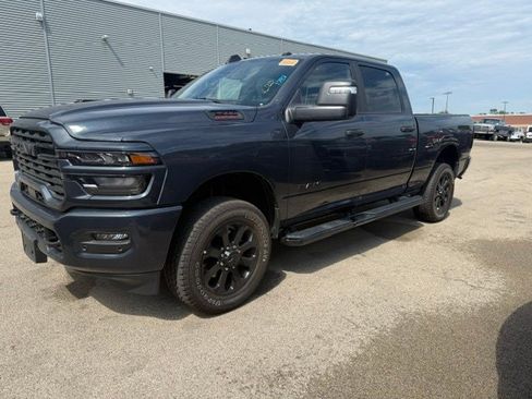 Certified 2025 RAM 2500 Big Horn AWD/4WD image 4
