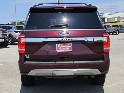 Used 2020 Ford Expedition XLT w/ Equipment Group 202A RWD image 5