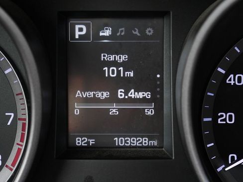 Used 2018 Hyundai Santa Fe Sport w/ 2.4L Value Package 02 AWD/4WD image 30