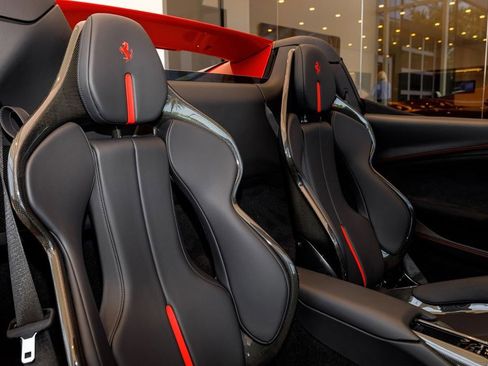 Used 2024 Ferrari 296 GTS RWD image 12