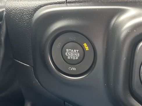 Used 2022 Jeep Gladiator Sport AWD/4WD image 33