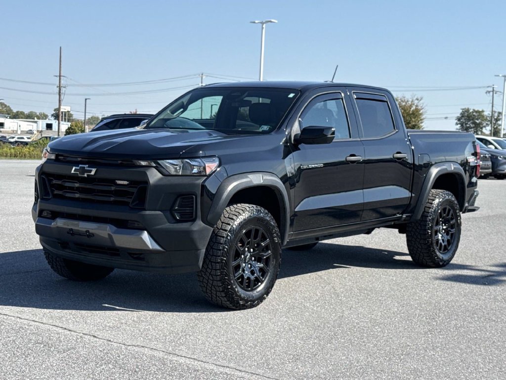 Used 2024 Chevrolet Colorado Trail Boss w/ Advanced Trailering Package AWD/4WD image 28