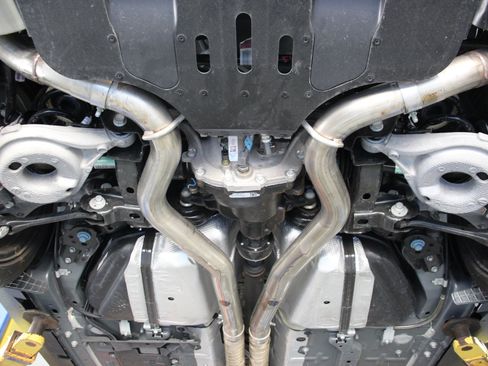 Used 2020 Ford Mustang Shelby GT350 w/ Technology Package image 97