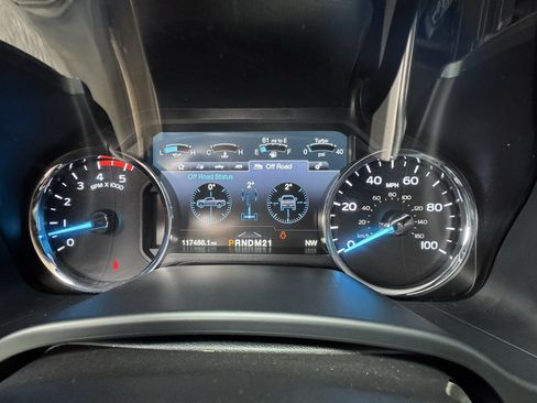 Used 2017 Ford F250 Platinum w/ Platinum Ultimate Package AWD/4WD image 15