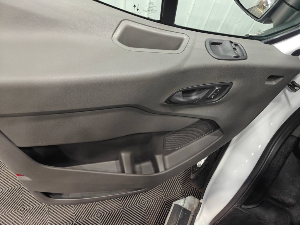 Used 2025 Ford Transit 250 Low Roof w/ Exterior Upgrade Package RWD image 35