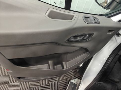 Used 2025 Ford Transit 250 Low Roof w/ Exterior Upgrade Package RWD image 35