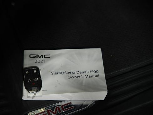 Used 2021 GMC Sierra 1500 AT4 w/ AT4 Premium Package image 45