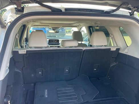 Used 2023 Nissan Rogue SL w/ SL Premium Package FWD image 22