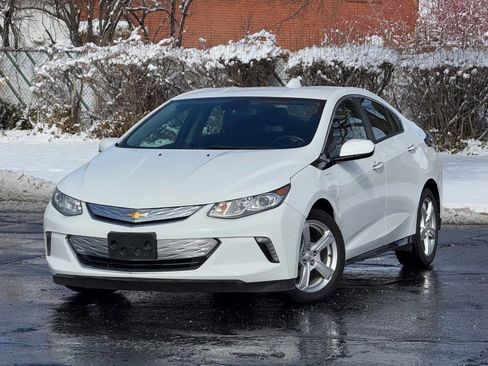 Used 2017 Chevrolet Volt LT image 1