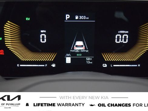 New 2026 Kia Sportage EX image 18