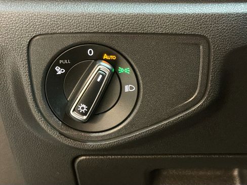 Used 2021 Volkswagen Atlas SE image 17