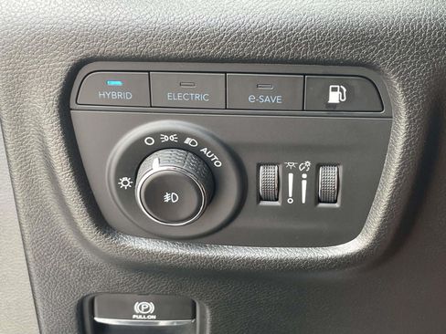 Used 2023 Jeep Grand Cherokee 4WD 4xe image 20
