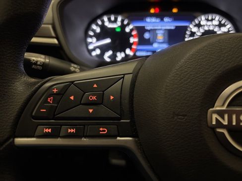 Used 2024 Nissan Altima 2.5 SV image 15