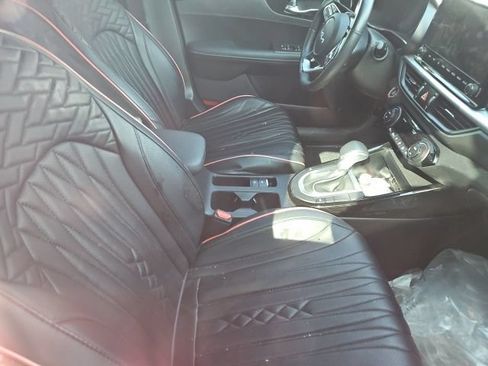 Certified 2024 Kia Forte GT-Line FWD image 5