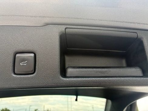 Certified 2022 Ford Escape SEL w/ SEL Stealth AWD Package image 11