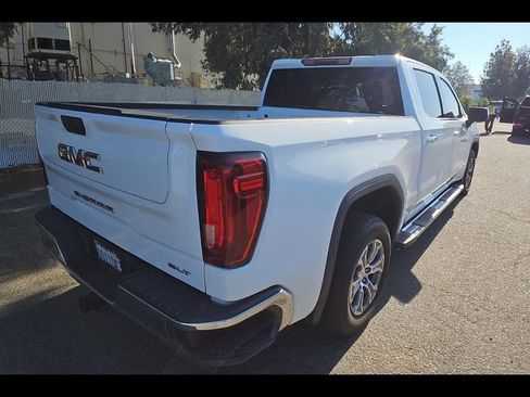 Used 2021 GMC Sierra 1500 SLT RWD image 4