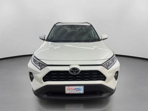 Used 2021 Toyota RAV4 XLE Premium FWD image 2