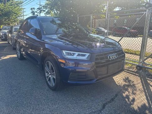 Used 2019 Audi Q5 2.0T Premium Plus w/ Premium Plus Package AWD/4WD image 11
