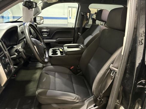 Used 2018 Chevrolet Silverado 1500 LT w/ LT Eassist Package image 10