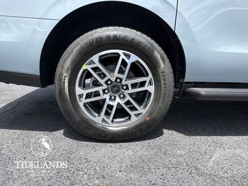 New 2026 Ford Expedition Max Active RWD image 32