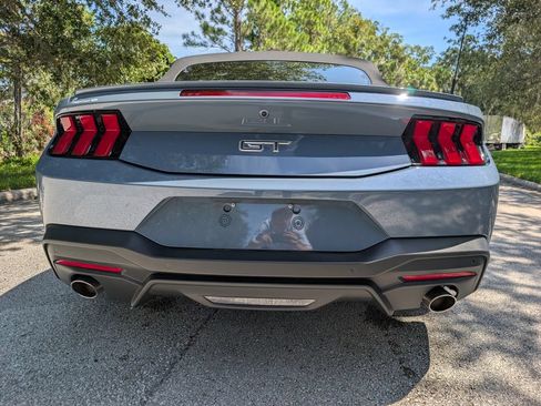 Used 2025 Ford Mustang GT Premium RWD image 7