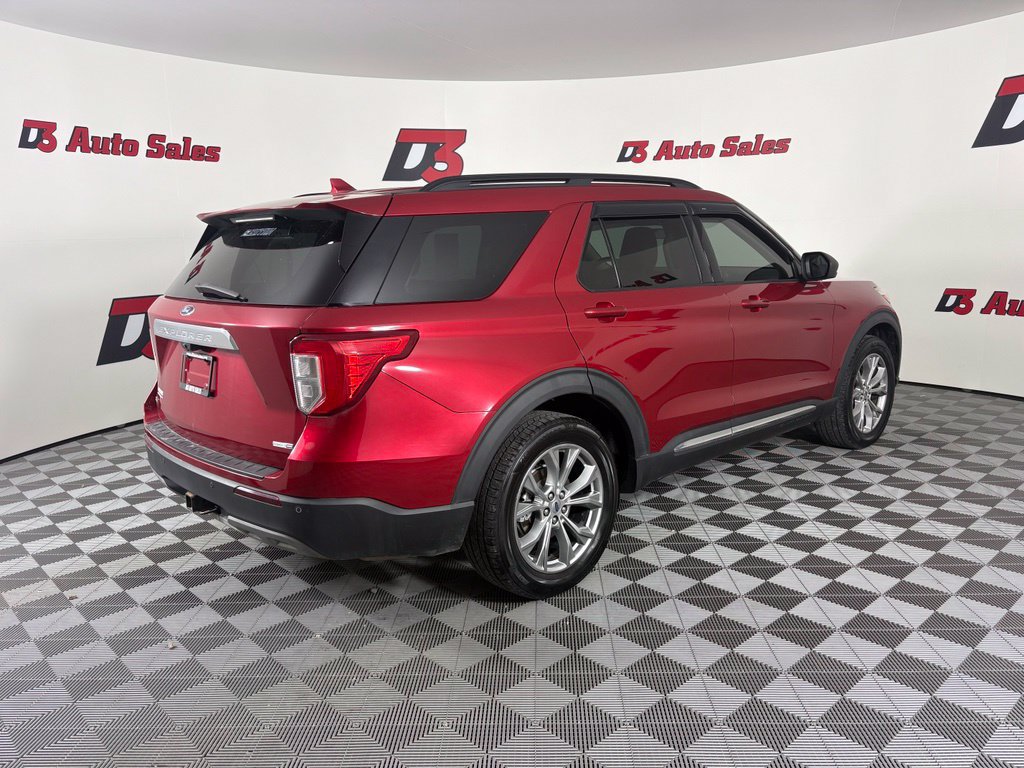 Used 2020 Ford Explorer XLT w/ Equipment Group 202A AWD/4WD image 8