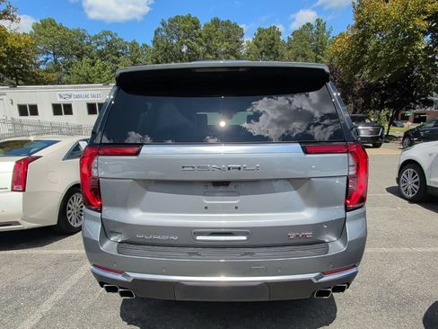 Used 2026 GMC Yukon XL Denali w/ Denali Reserve Package AWD/4WD image 4