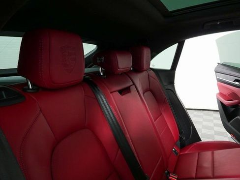 New 2026 Porsche Macan 4 Electric image 23