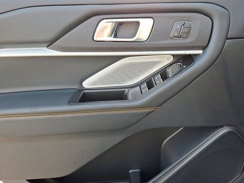 New 2026 Ford Explorer Tremor w/ Tremor Ultimate Package AWD/4WD image 8