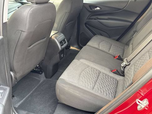 Used 2018 Chevrolet Equinox LT FWD image 25