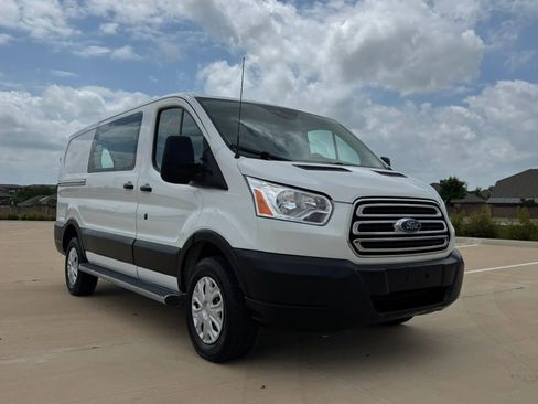 Used 2019 Ford Transit 250 130 Low Roof w/ Exterior Upgrade Package RWD image 3