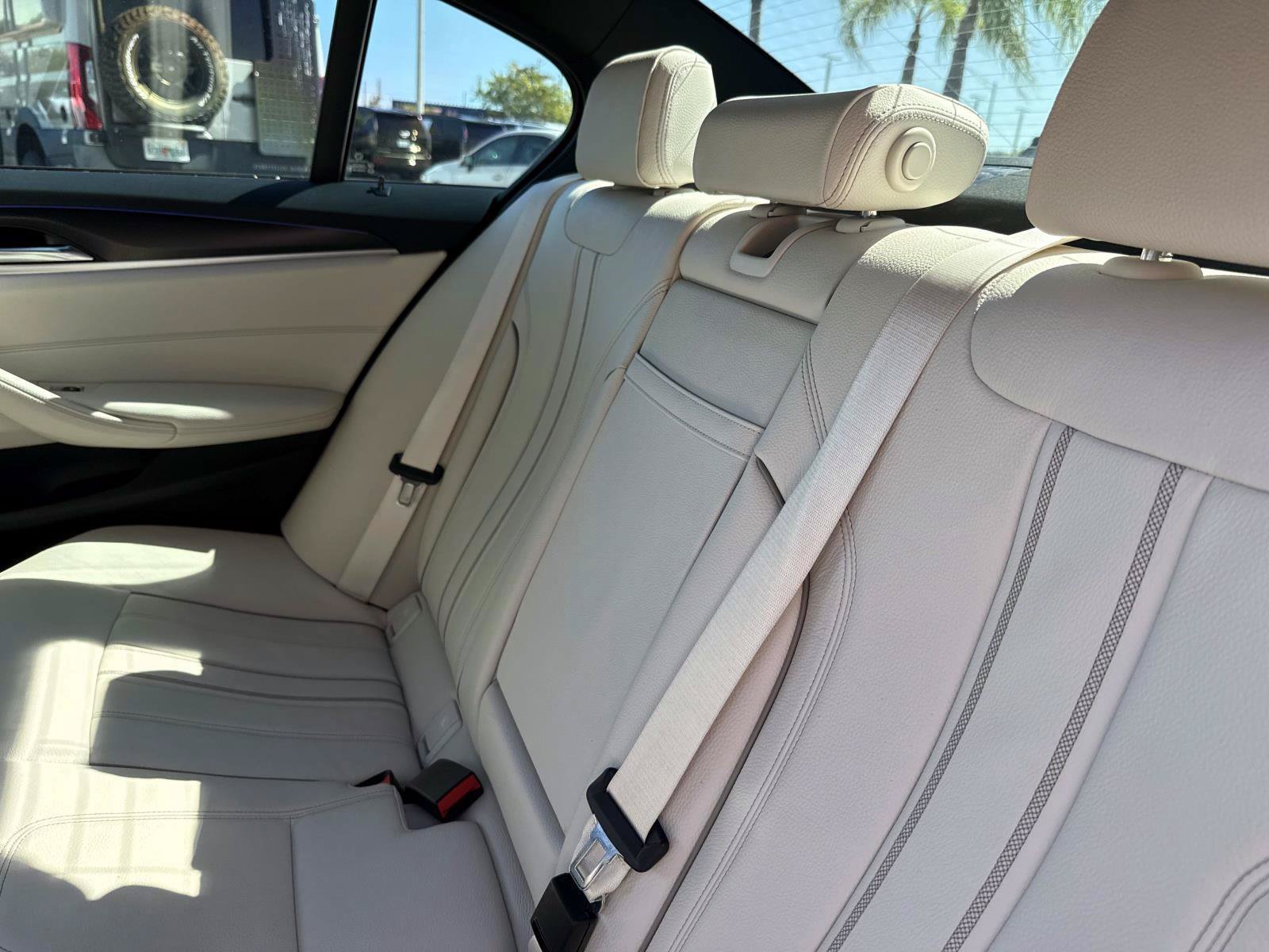 Used 2021 BMW 540i w/ M Sport Package RWD image 12