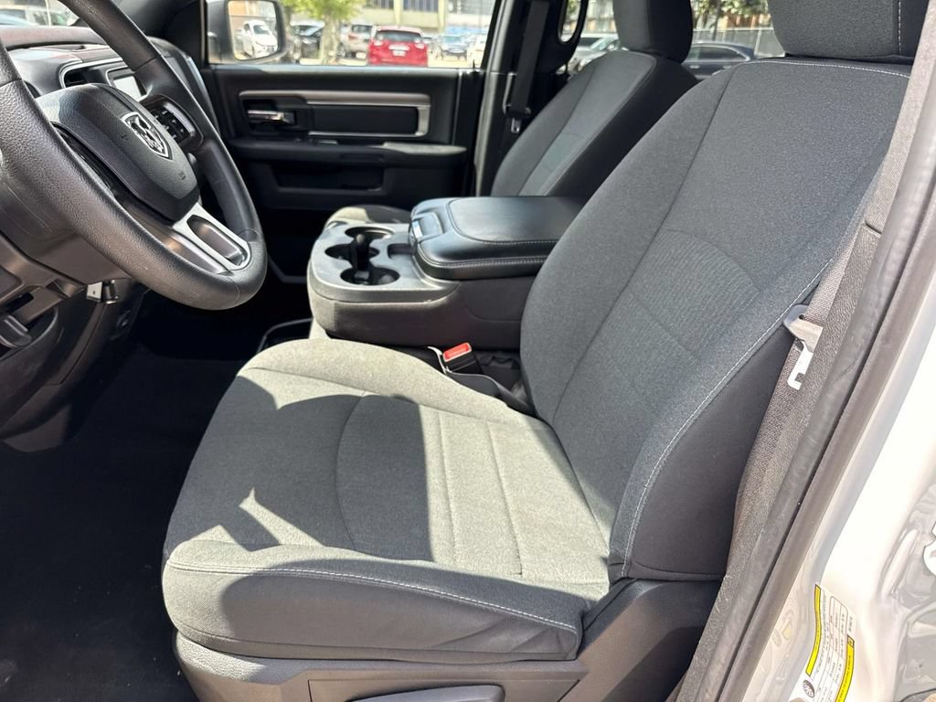 Used 2024 RAM 1500 Warlock RWD image 15
