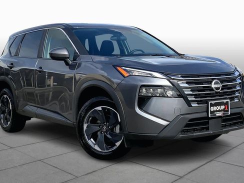 Used 2025 Nissan Rogue SV AWD/4WD image 3