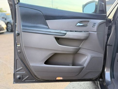 Used 2014 Honda Odyssey Touring Elite image 33