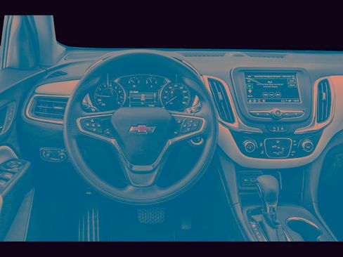 Used 2023 Chevrolet Equinox RS w/ RS Leather Package image 4