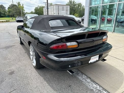 Used 2001 Chevrolet Camaro Z28 w/ SS Performance/Appearance Pkg RWD image 12