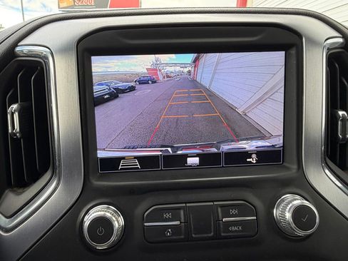 Used 2020 GMC Sierra 3500 SLE w/ SLE Value Package image 17