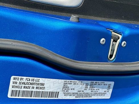 Used 2024 Jeep Compass Limited image 30