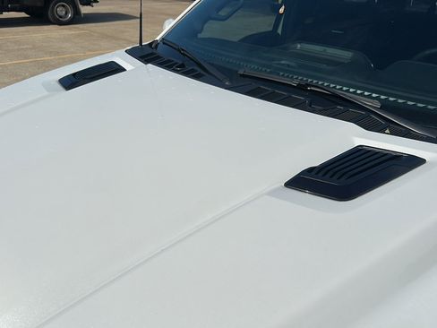 Used 2024 Ford F150 Platinum w/ FX4 Off-Road Package AWD/4WD image 7
