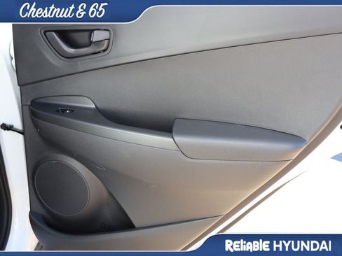 Used 2022 Hyundai Kona SEL w/ Cargo Package FWD image 12