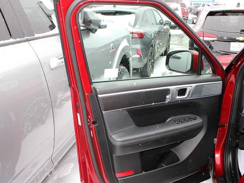 Used 2025 Hyundai Santa Fe SEL image 39