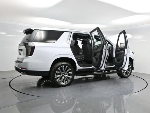 New 2026 Chevrolet Tahoe High Country AWD/4WD image 4