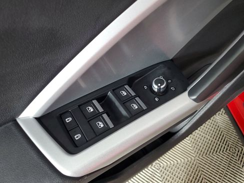 Certified 2022 Audi Q3 2.0T Premium w/ Convenience Package image 31