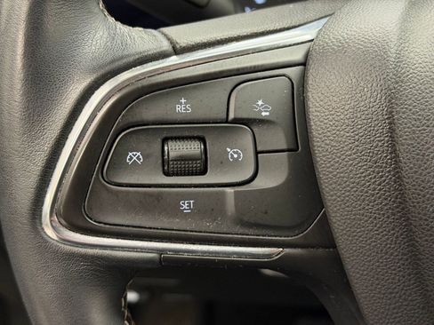 Used 2021 Buick Encore GX Preferred AWD/4WD image 13