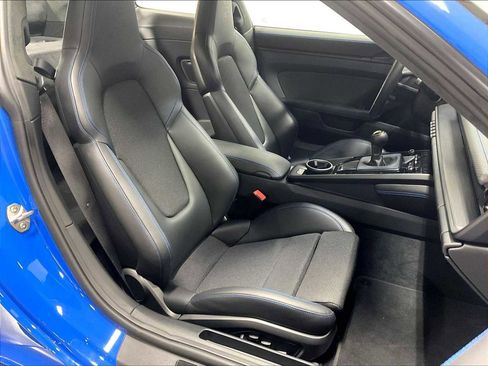 Used 2022 Porsche 911 GT3 image 25