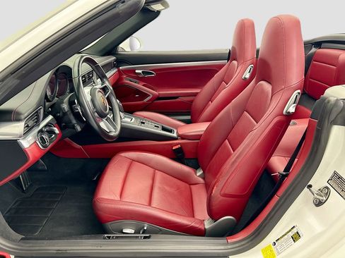 Used 2019 Porsche 911 Carrera S RWD image 17
