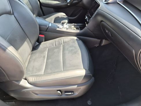 Used 2022 INFINITI QX50 Luxe w/ Appearance Package FWD image 17